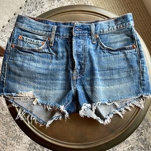 Levi’s denim shorts sz 27